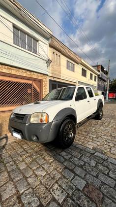 NISSAN FRONTIER 2.8 XE 4X4 CD TURBO ELETRONIC DIESEL 4P MANUAL NISSAN FRONTIER 2.8 XE 4X4 CD TURBO ELETRONIC DIESEL 4P MANUAL